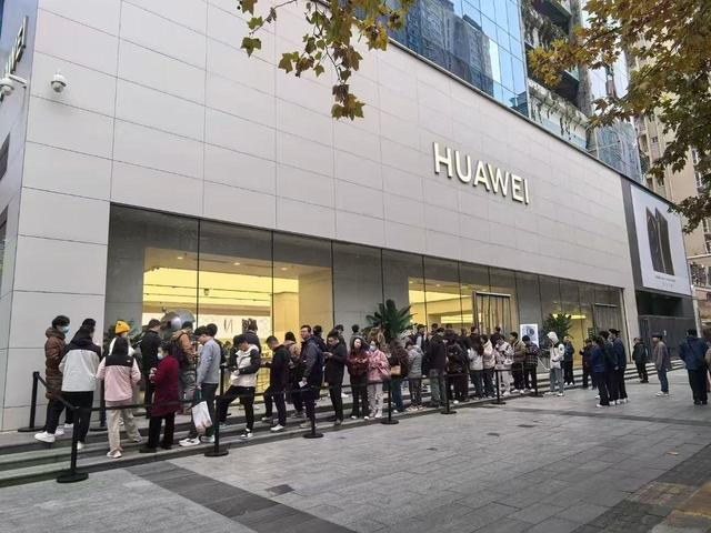 华为Mate70 Pro一机难求
