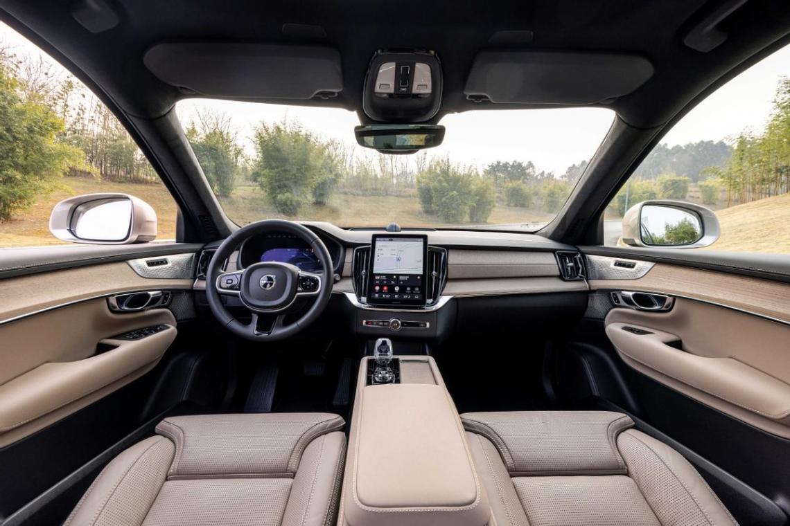 胡歌与沃尔沃全新XC90,什么样的际遇,让他们走到了一起?
