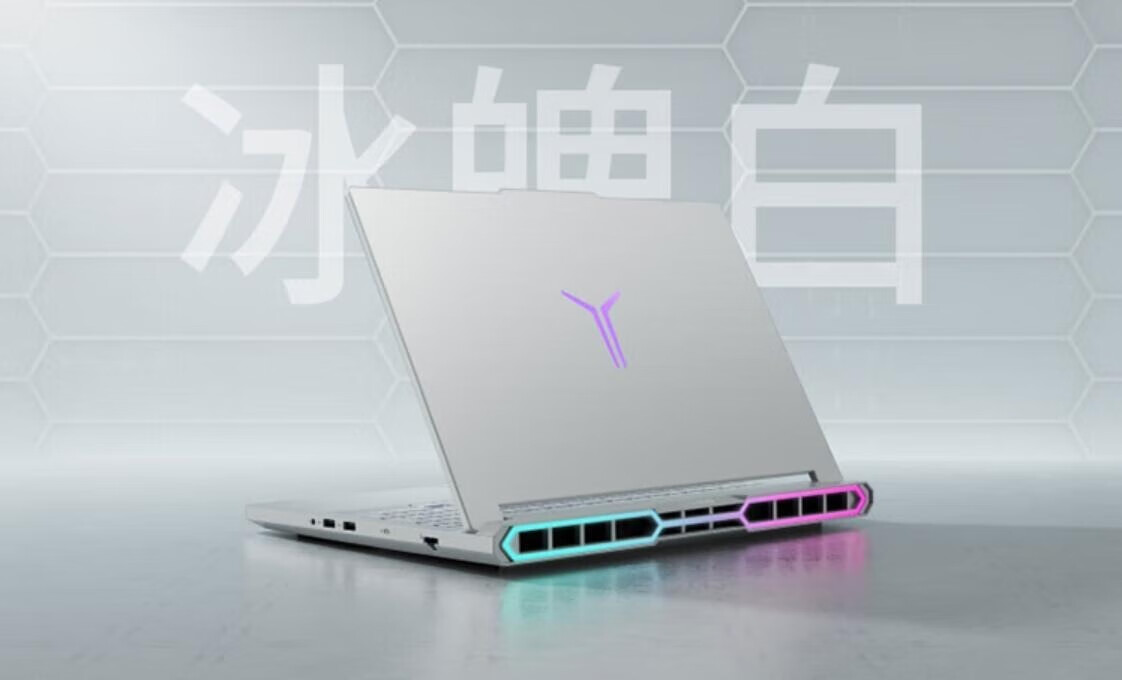 联想拯救者Y9000P 2025 至尊版:配置和跑分怎么样,有什么亮点呢?