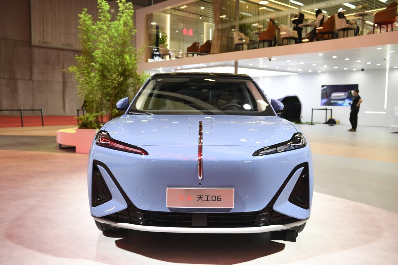 【旗·鉴】2025上海车展丨红旗品牌新智国潮豪华纯电SUV——天工06