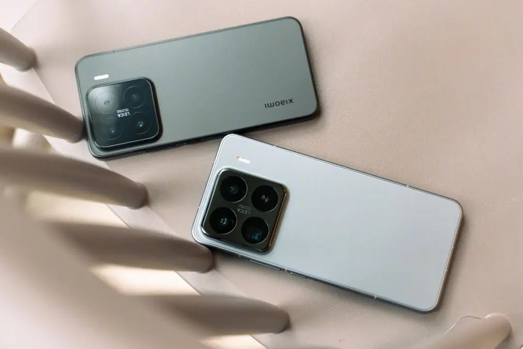 小米16再曝:骁龙8E2+澎湃OS 3.0+6000mAh+全系直屏