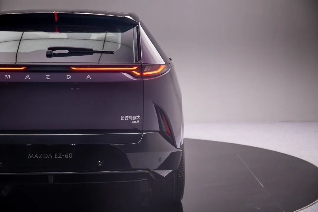 极具驾乘乐趣的最美中型SUV——长安马自达EZ-60卓尔不群